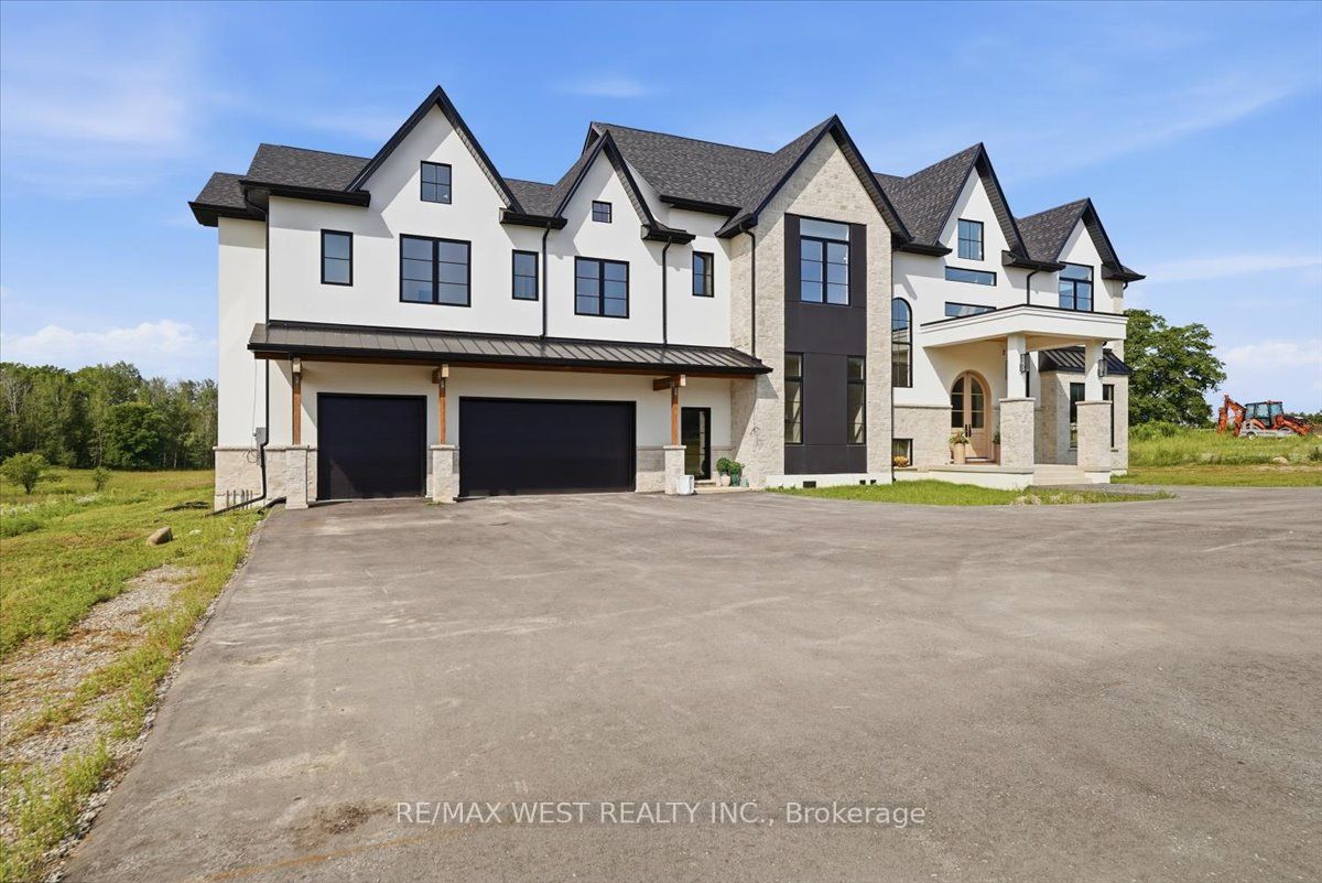 17050 Mccowan Road, Whitchurch-Stouffville, On L4a 2a5