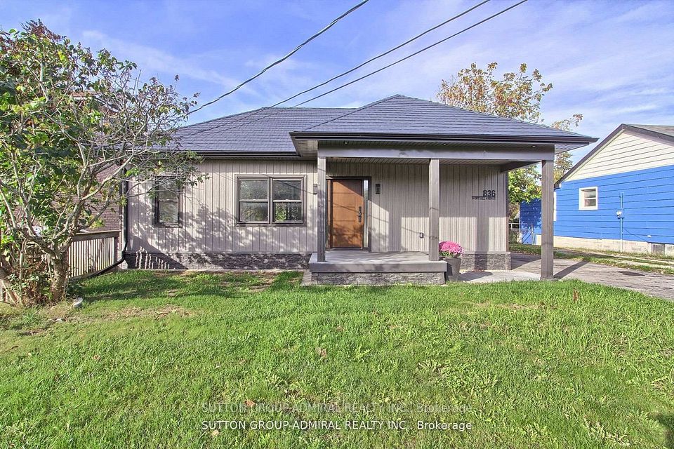 836 Montsell Avenue, Georgina, On L0e 1s0