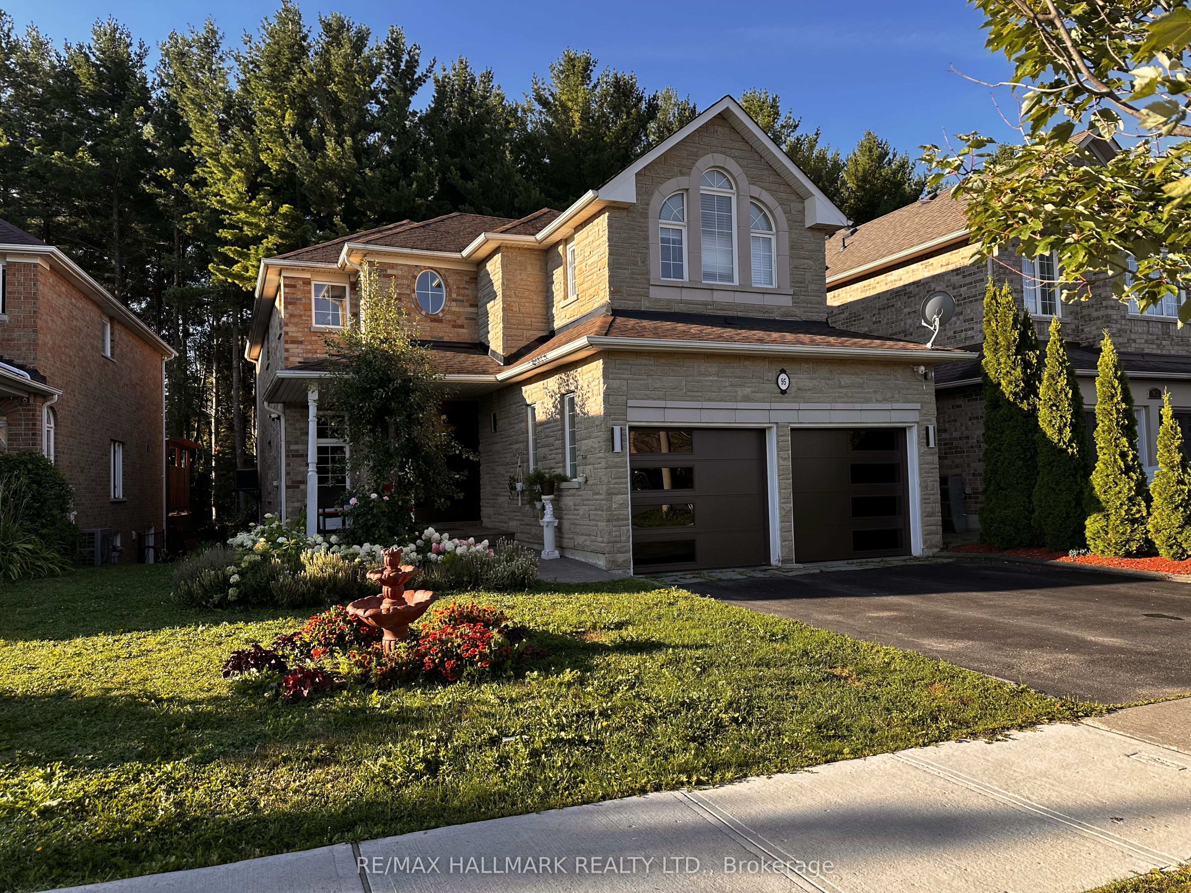 95 Worthington Avenue, Richmond Hill, On L4e 3z6