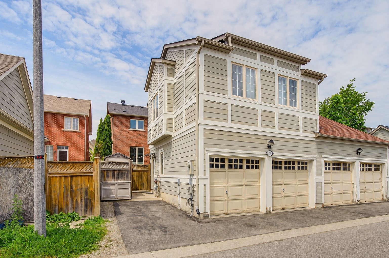 29 Cardrew Street Coach House, Markham, On L6b 1g2