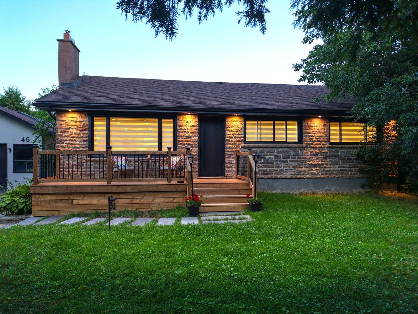45 William Street, King, On L7b 1l1