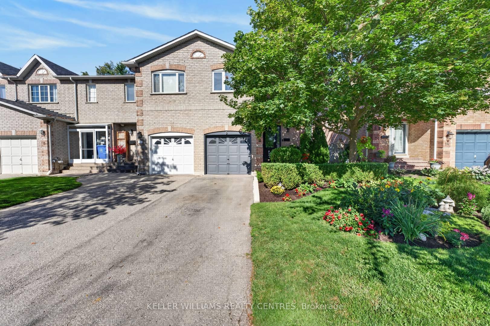12 Lancaster Court, Georgina, On L4p 4a1