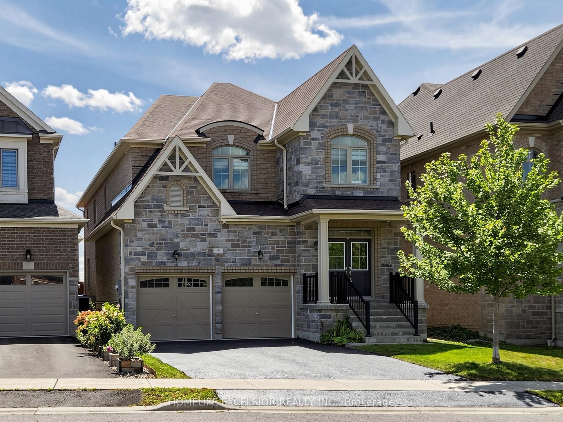 5 Manor Hampton Street, East Gwillimbury, On L9n 0r1