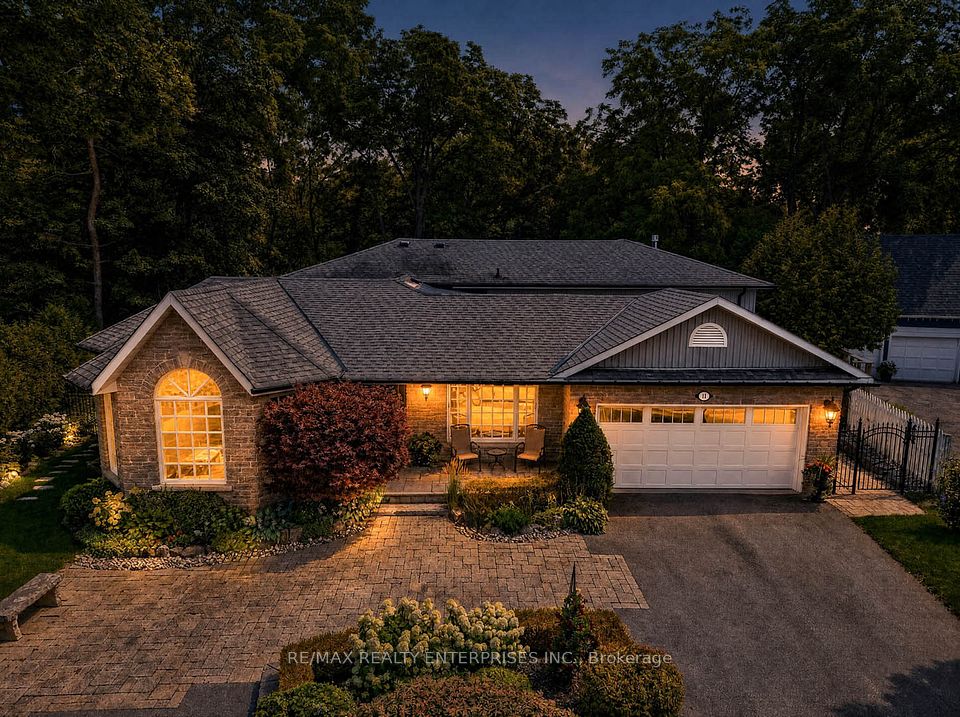 11 Christman Court, Markham, On L3p 3c7