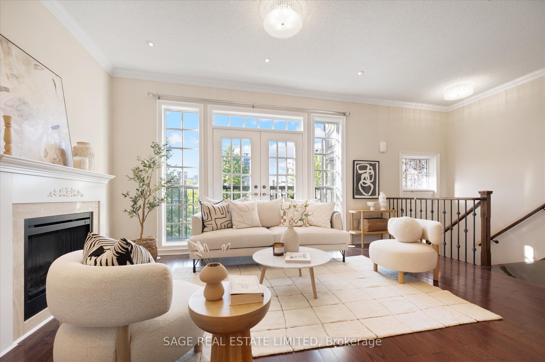 19 Roseberry Road, Markham, On L6g 0c3