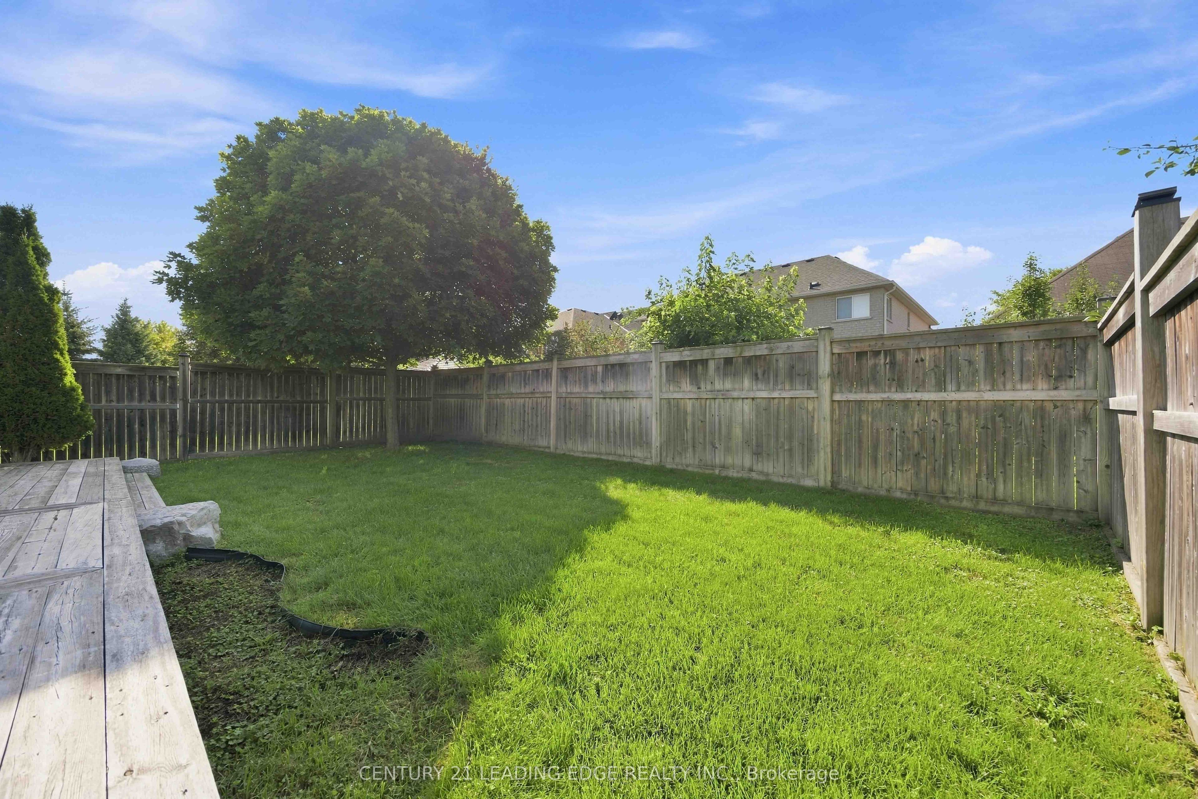 16 Bolster Lane, Uxbridge, On L9p 2a3