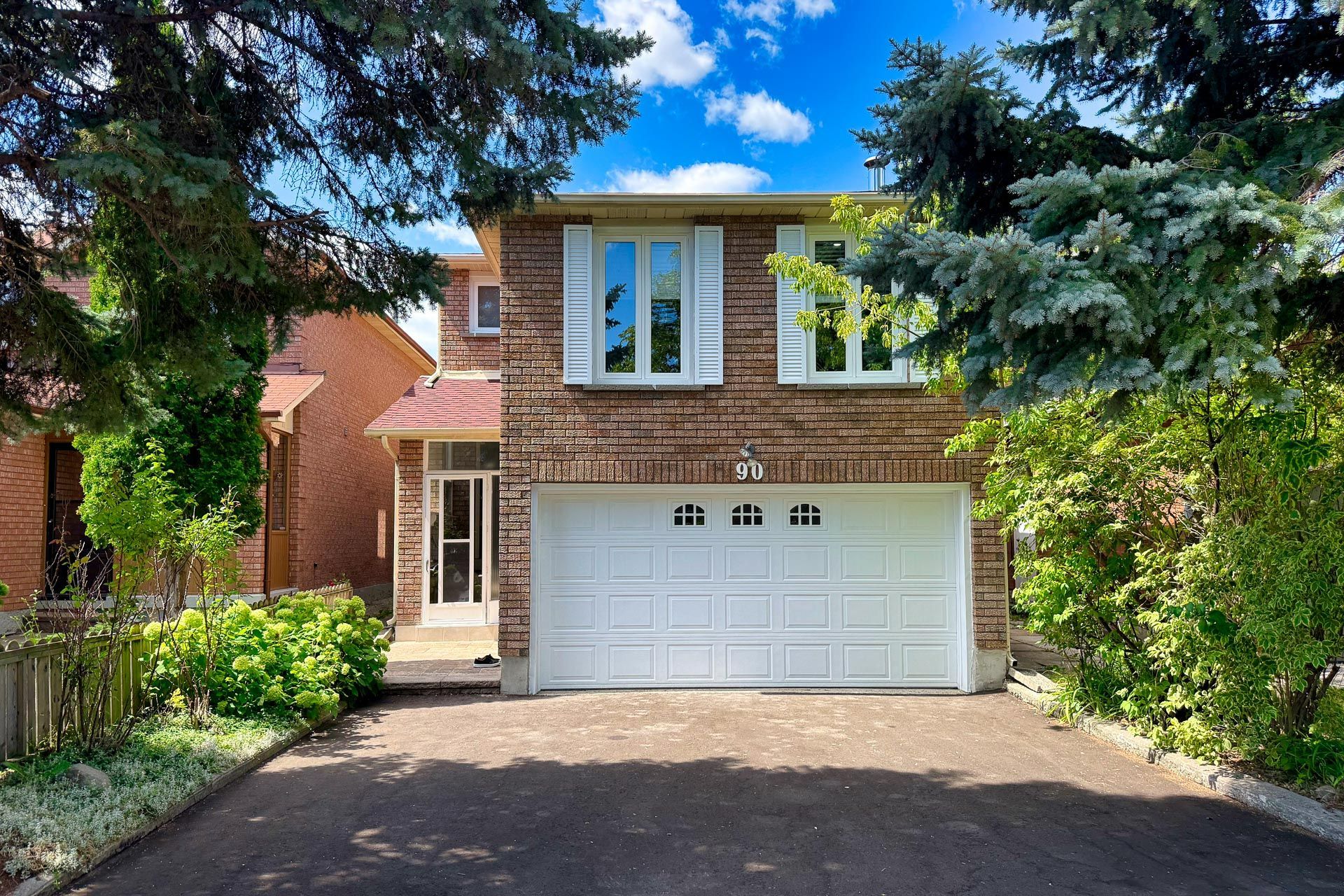 90 Wade Gate, Vaughan, On L4j 5x4