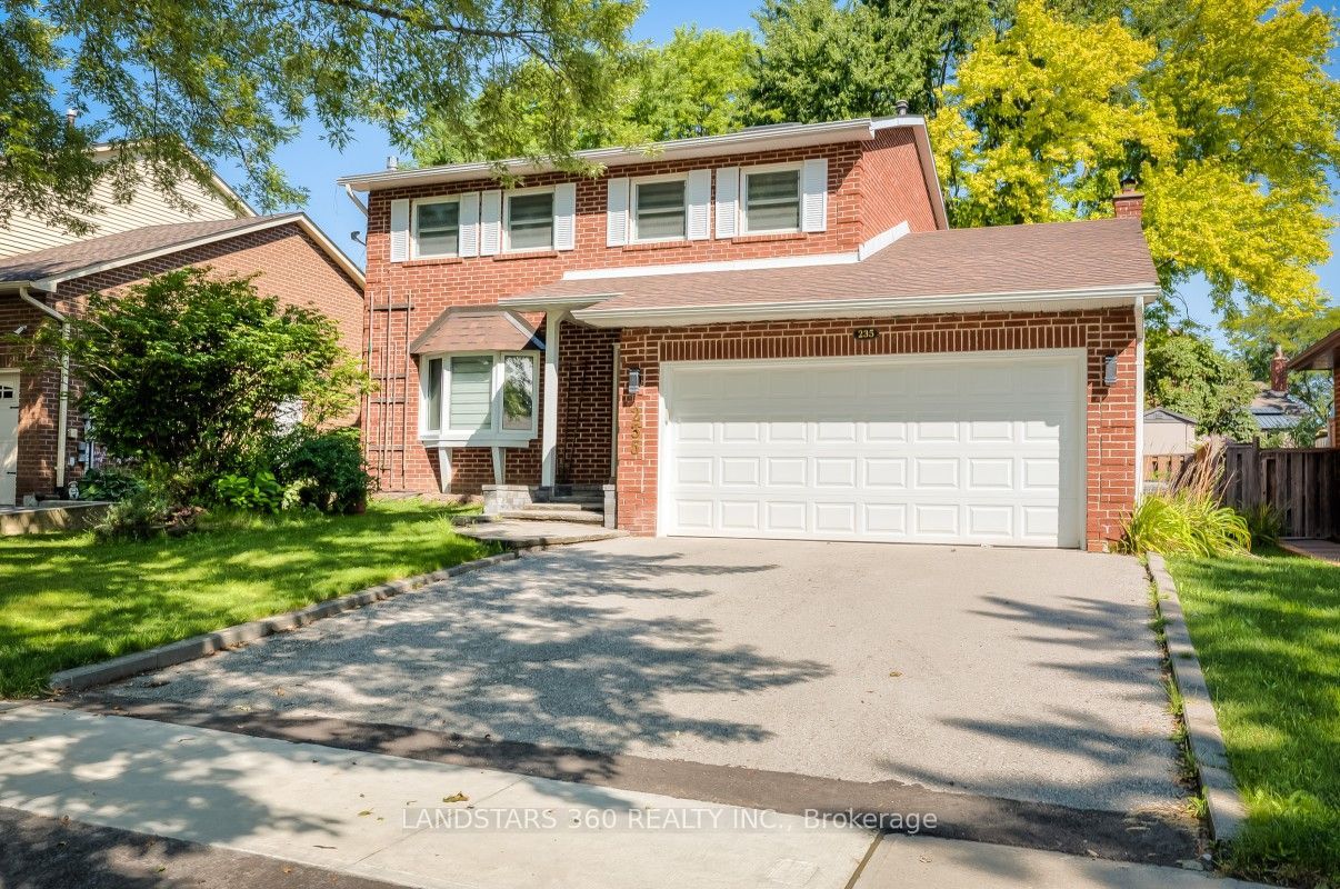 235 Yorkshire Drive, Newmarket, On L3y 6k9