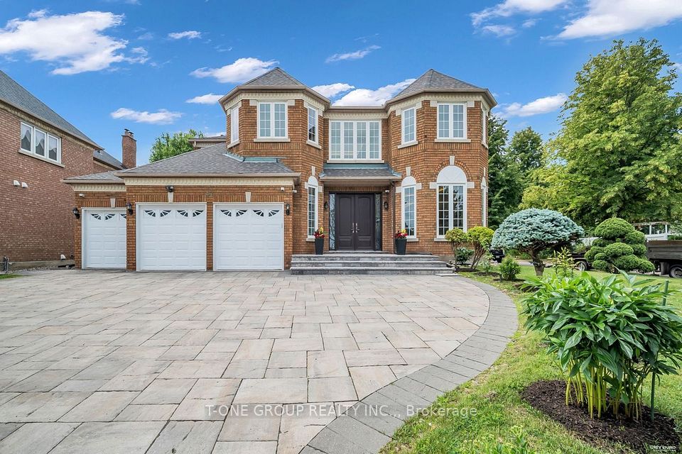 47 Hillhurst Drive, Richmond Hill, On L4b 2v3