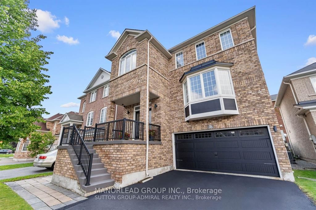 195 Alfred Smith Way, Newmarket, On L3x 3c4