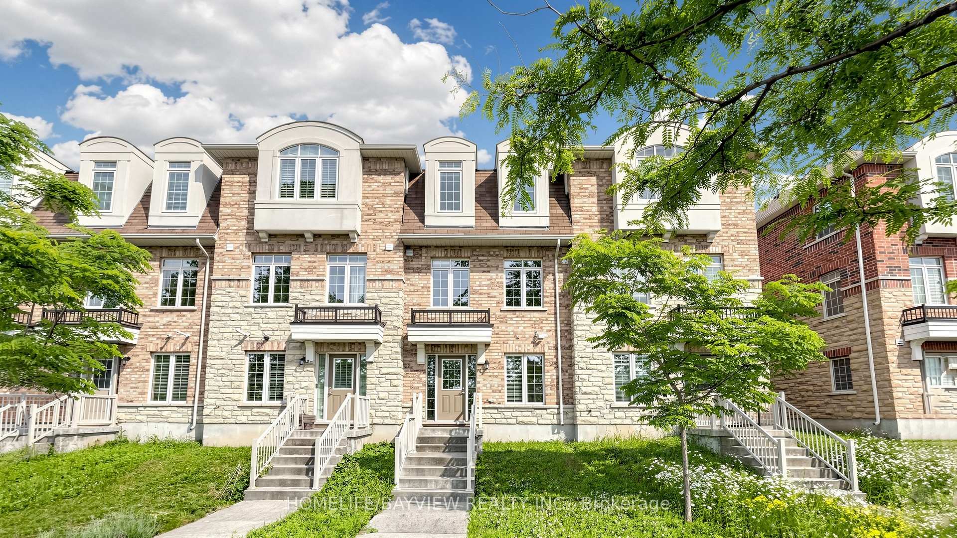 10981 Woodbine Avenue, Markham, On L6c 0x4