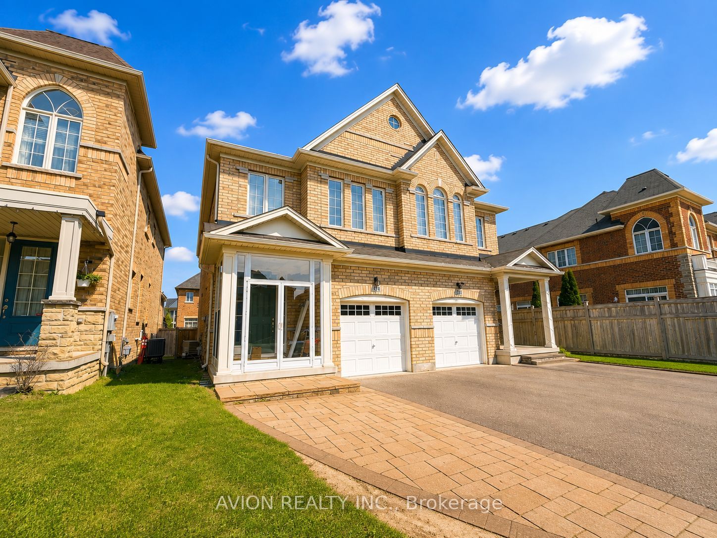 124 Wilfred Murison Avenue, Markham, On L6c 0s9