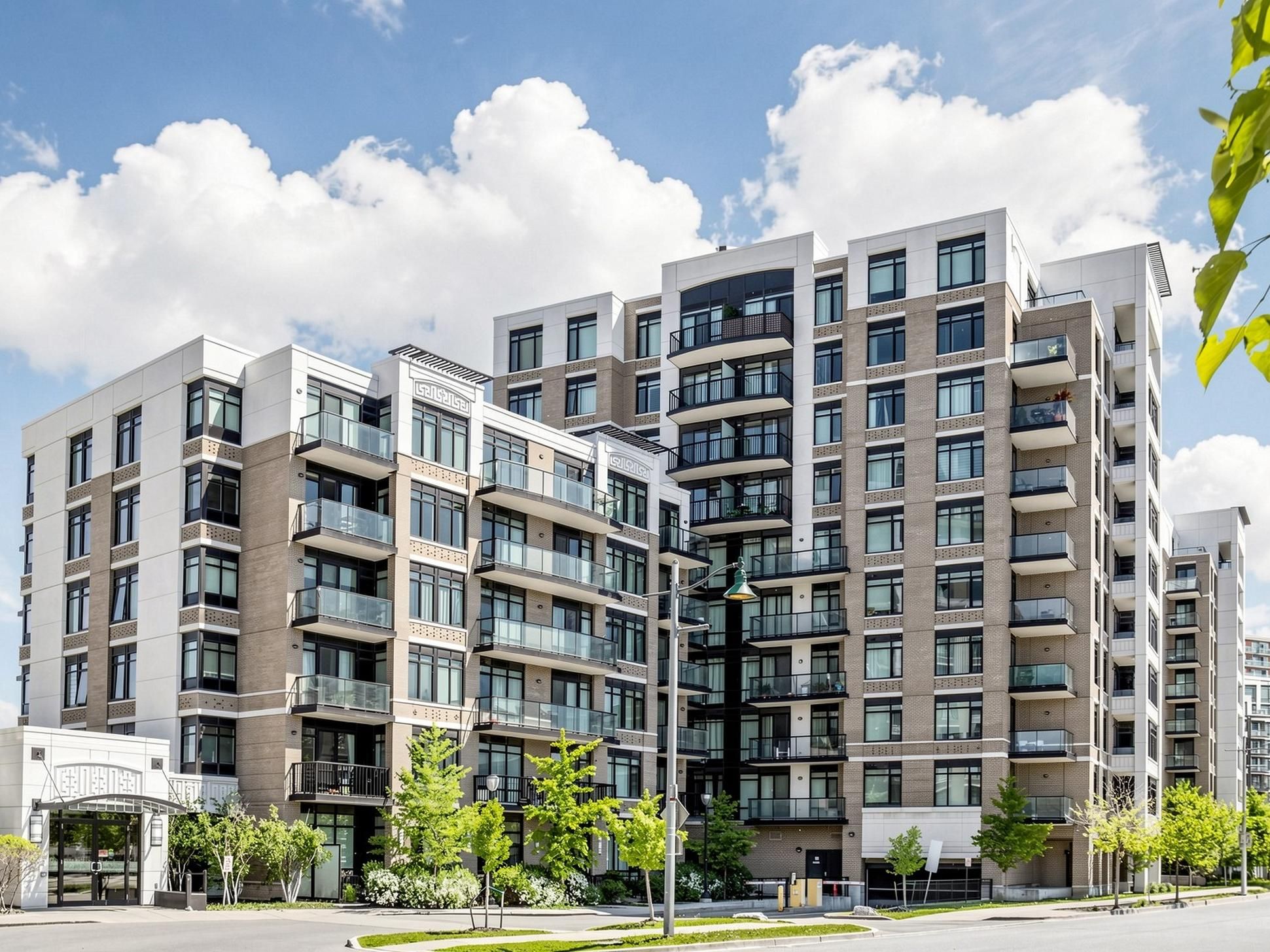 131 Upper Duke Crescent 513, Markham, On L6g 0c9