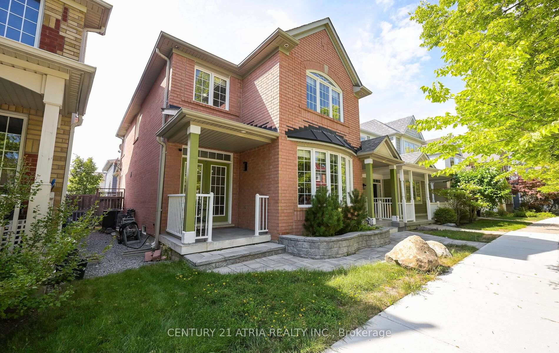 16 Peony Street, Markham, On L6b 1k9