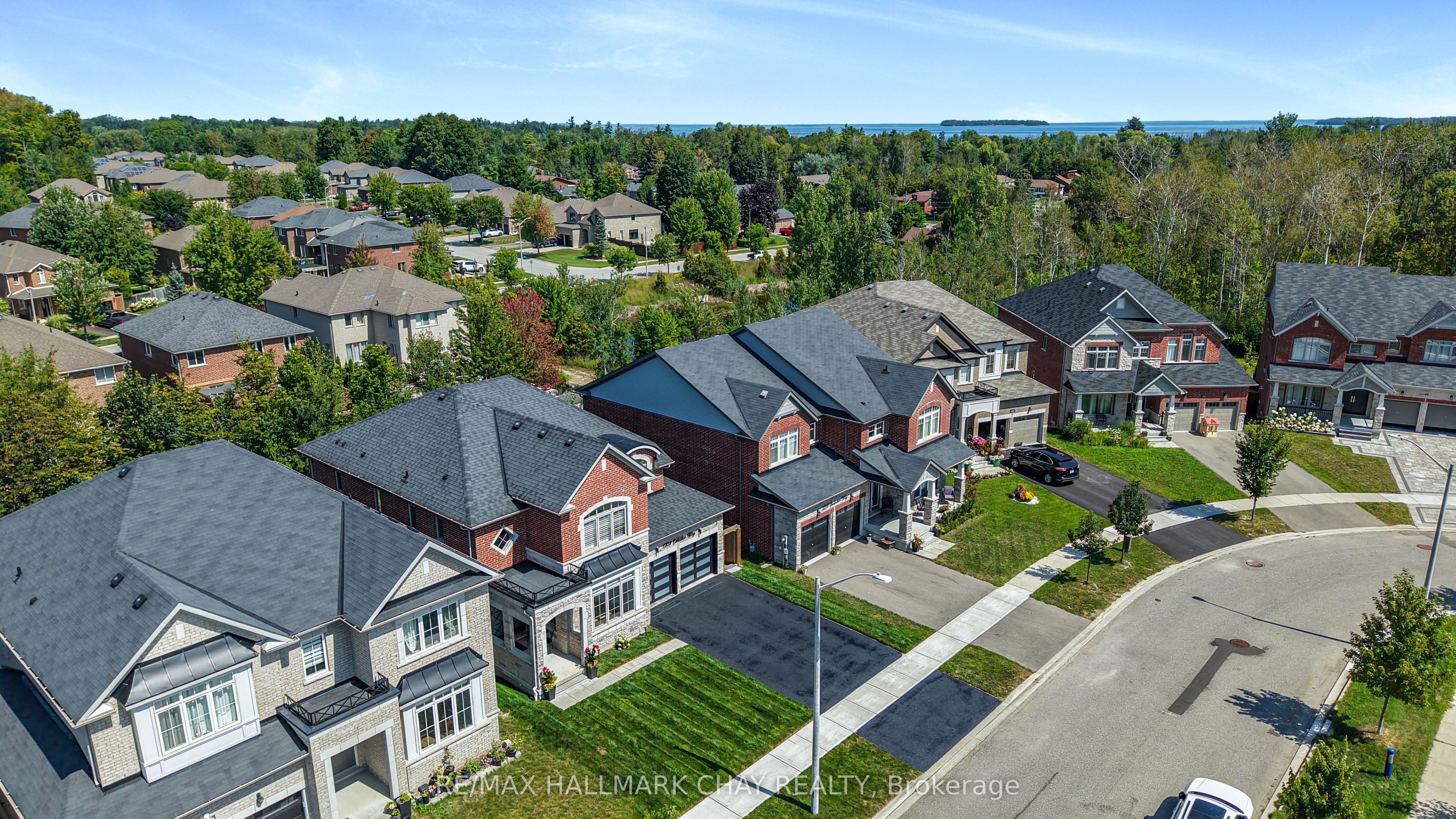 1709 Emberton Way, Innisfil, On L9s 0n4