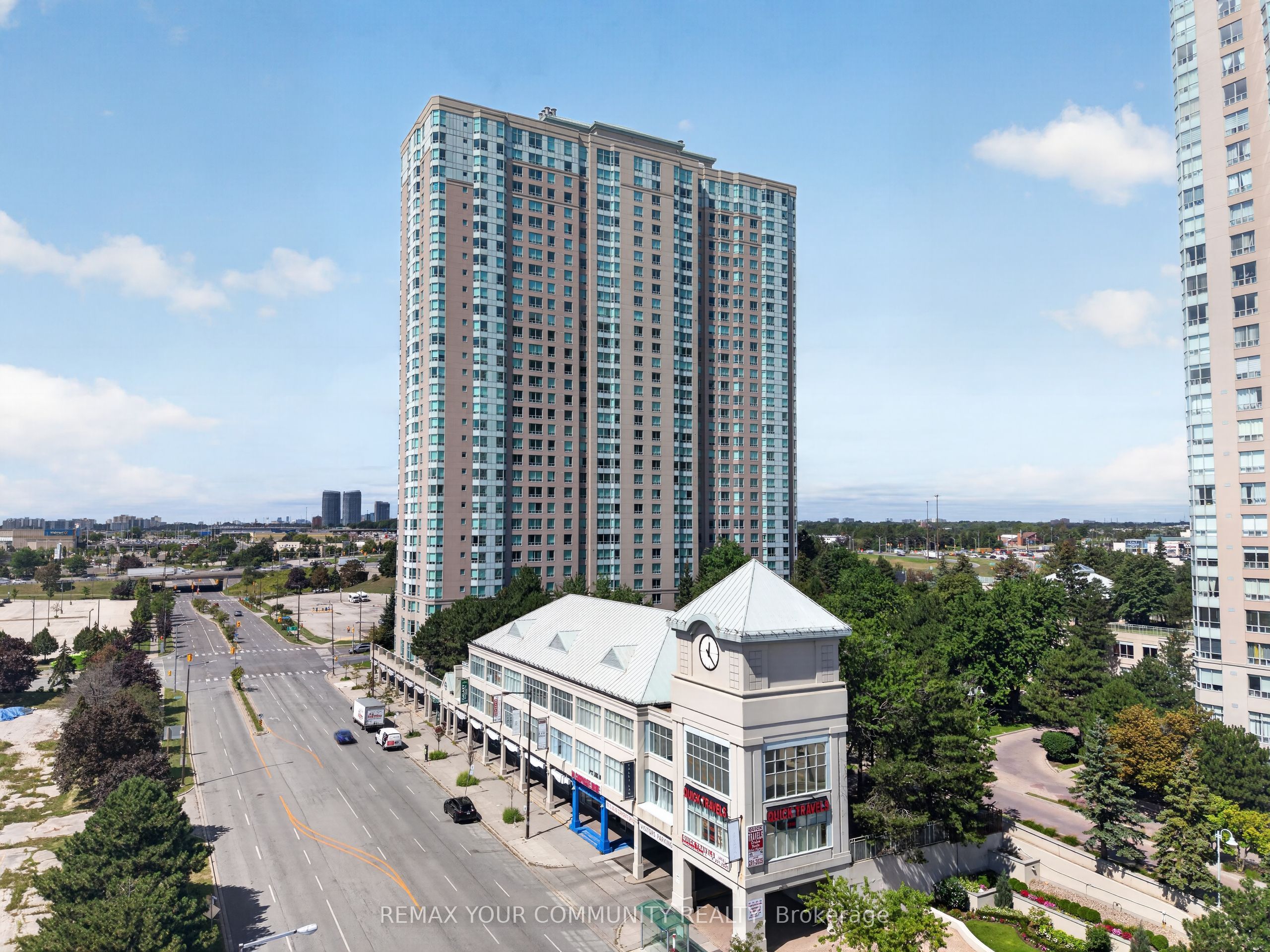 8888 Yonge Street 322, Richmond Hill, On L4c 6z1