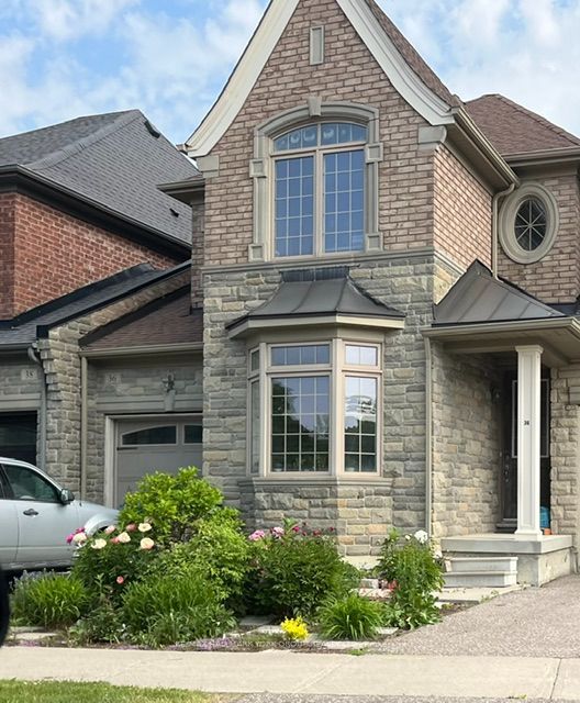36 Alex Campbell Crescent, King, On L7b 1k9