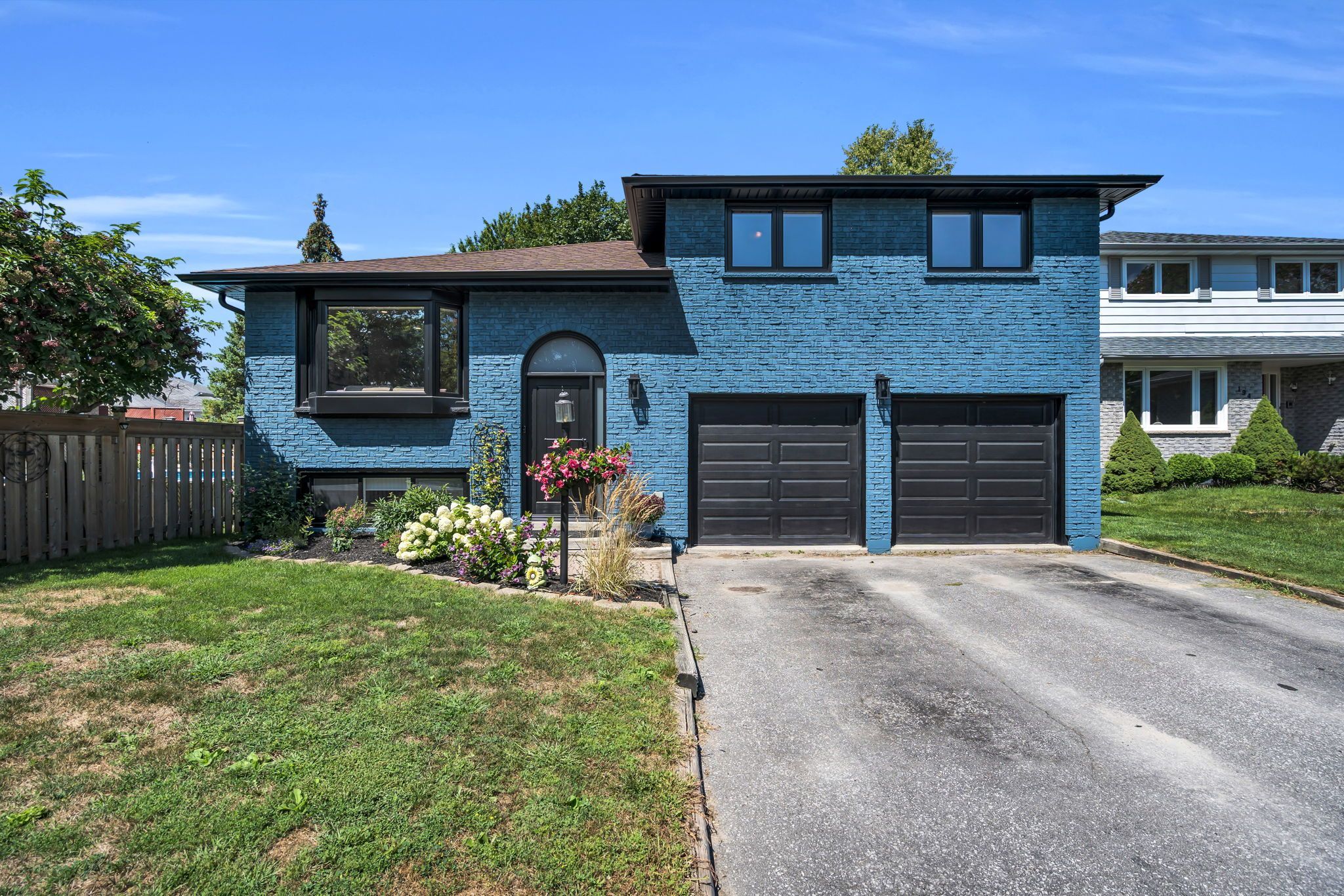192 Biscayne Boulevard, Georgina, On L4p 3l5