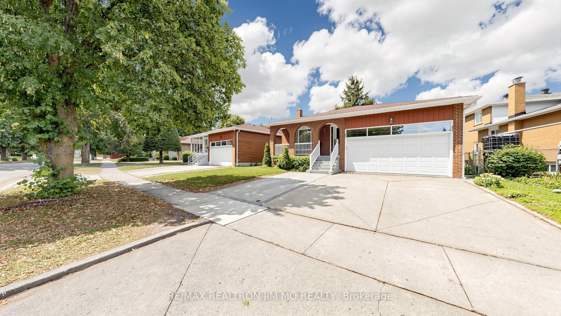 211 Risebrough Circuit, Markham, On L3r 3j1