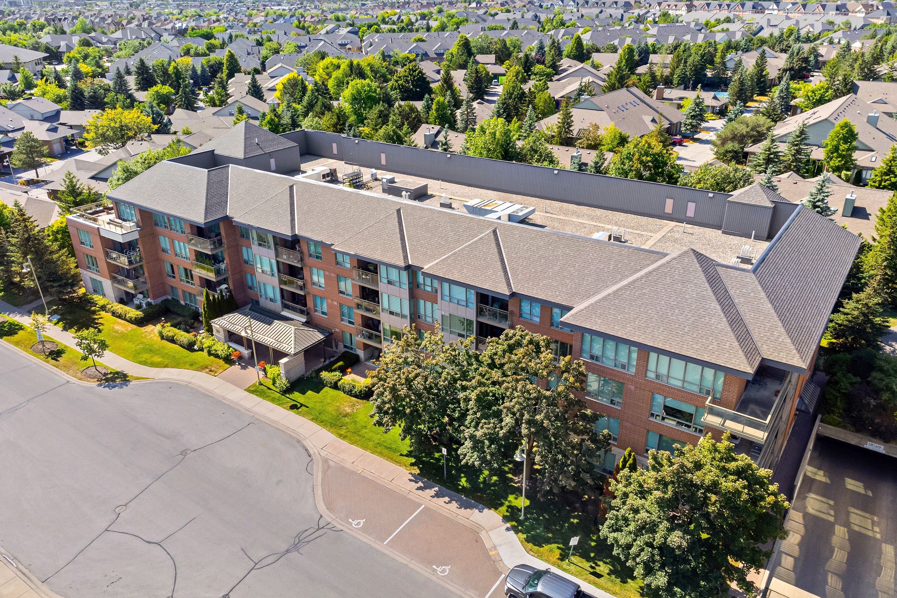 50 The Boardwalk Way 211, Markham, On L6e 1b6