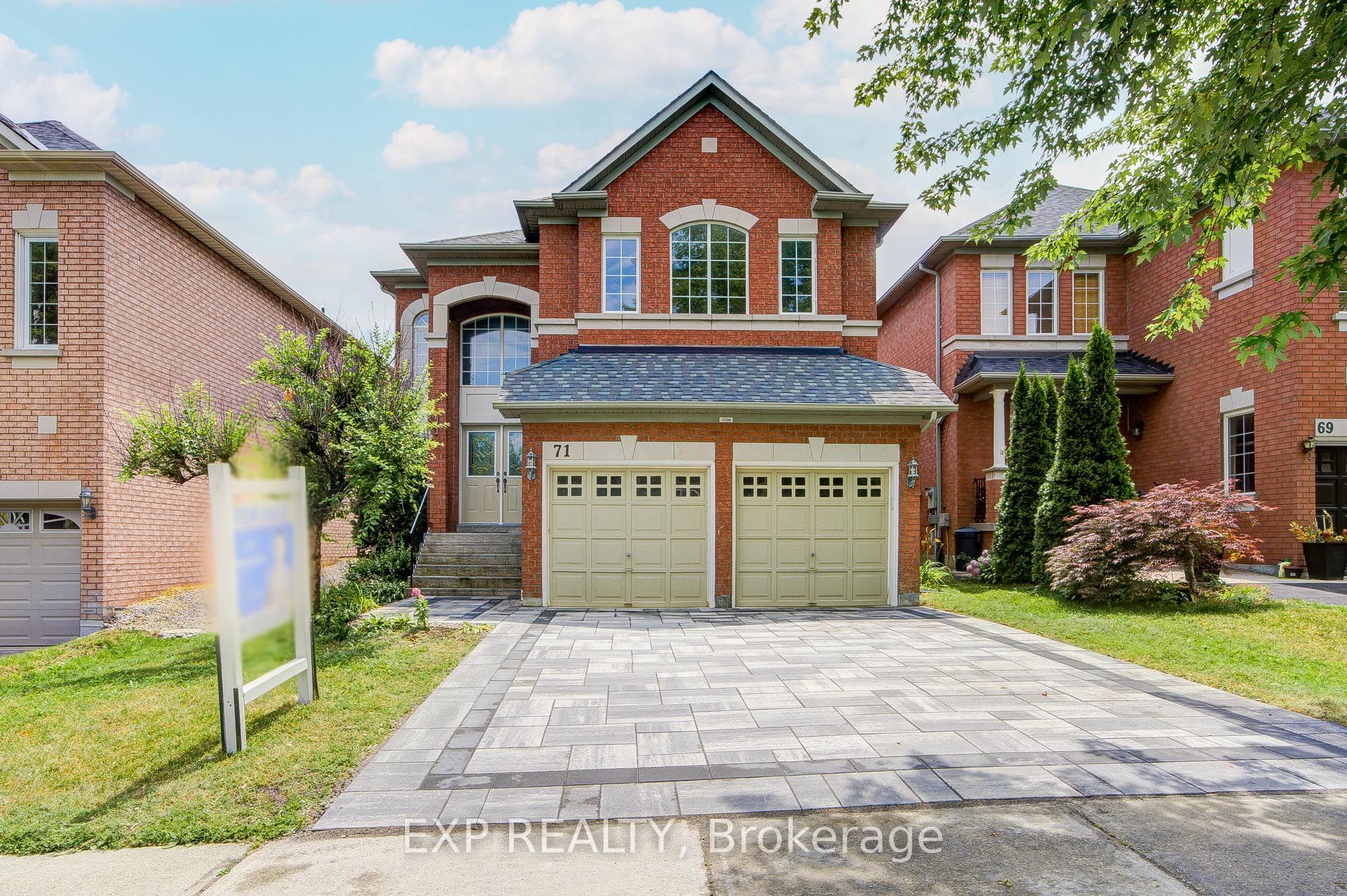 71 Futura Avenue, Richmond Hill, On L4s 1s8