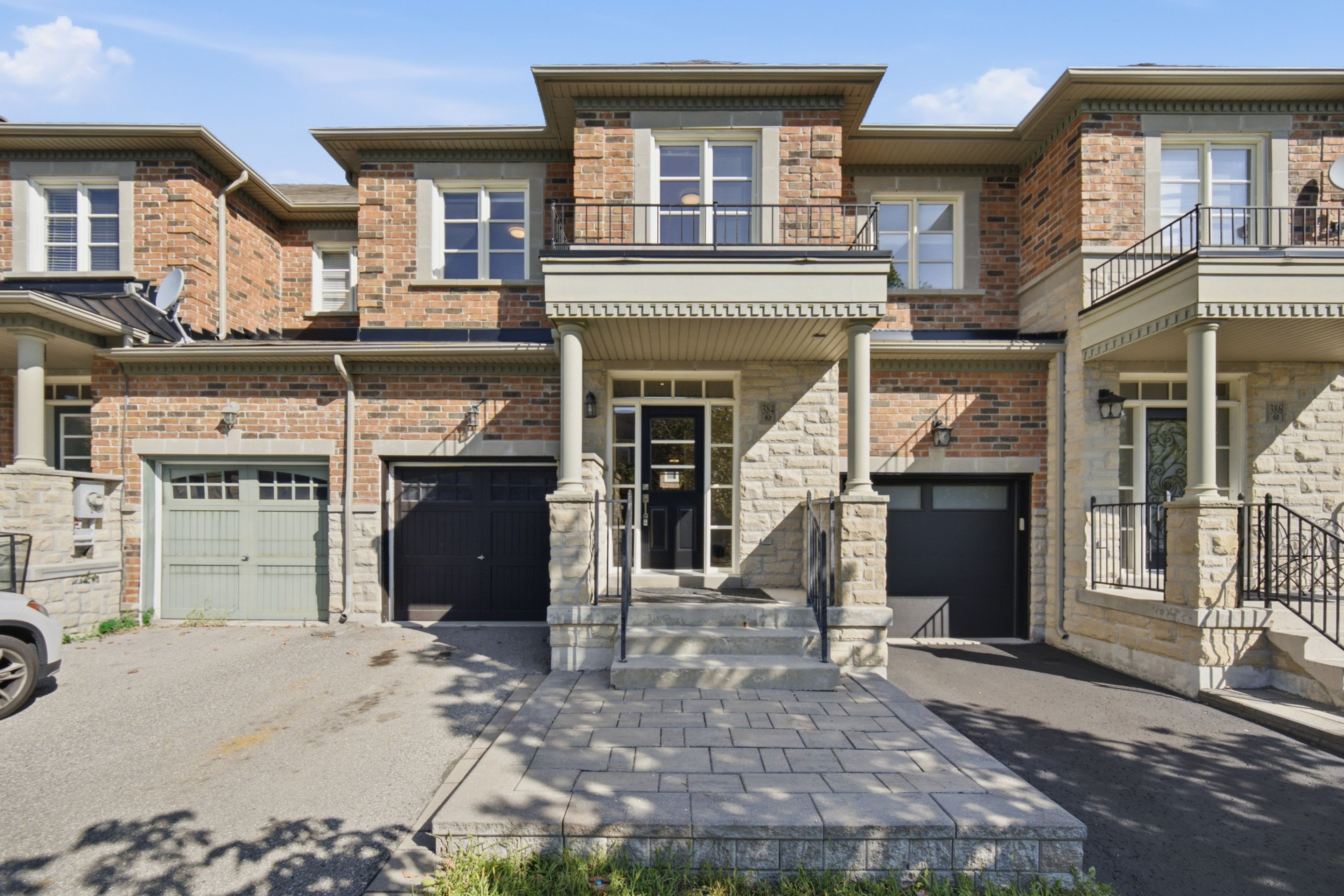 384 William Dunn Crescent, Newmarket, On L3x 3l2
