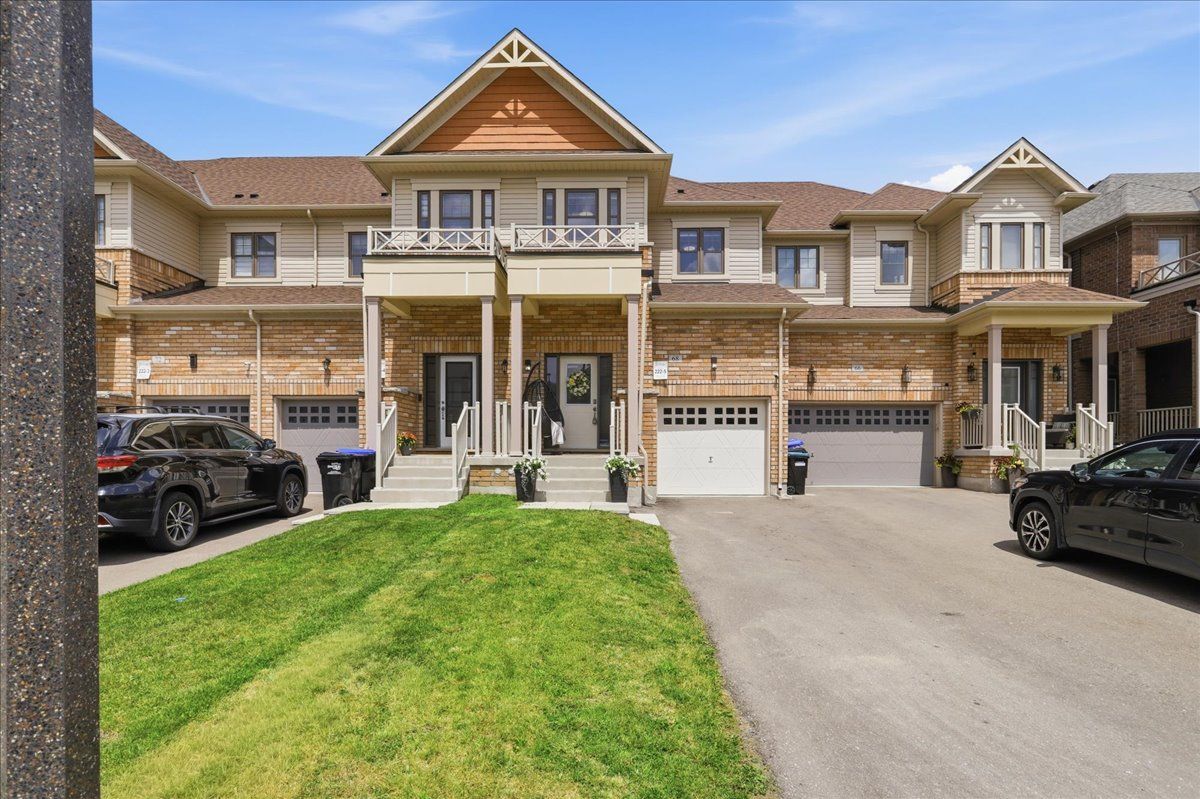 68 Lorne Thomas Place, New Tecumseth, On L9r 0v8
