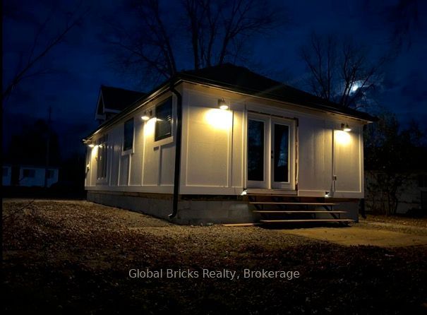 899 Maplewood Drive, Innisfil, On L9s 1y7