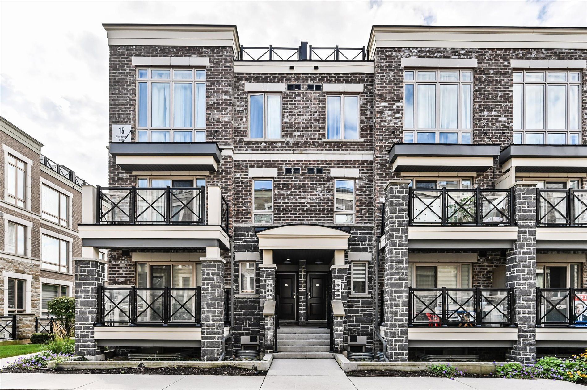 15 Westmeath Lane 2916, Markham, On L6b 1n5