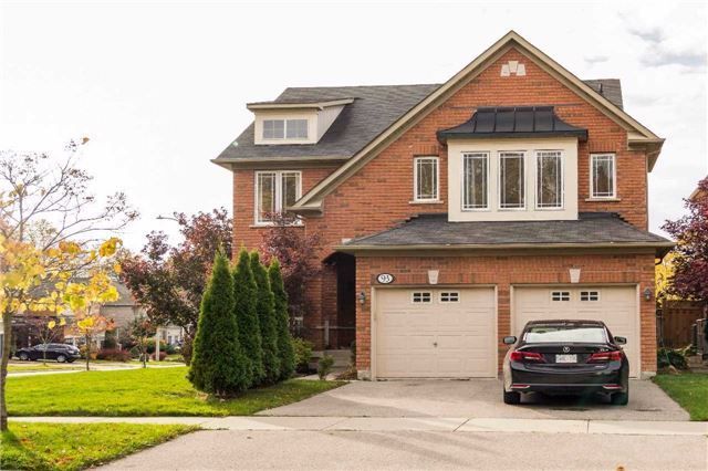 93 Bel Canto Crescent, Richmond Hill, On L4e 4h4