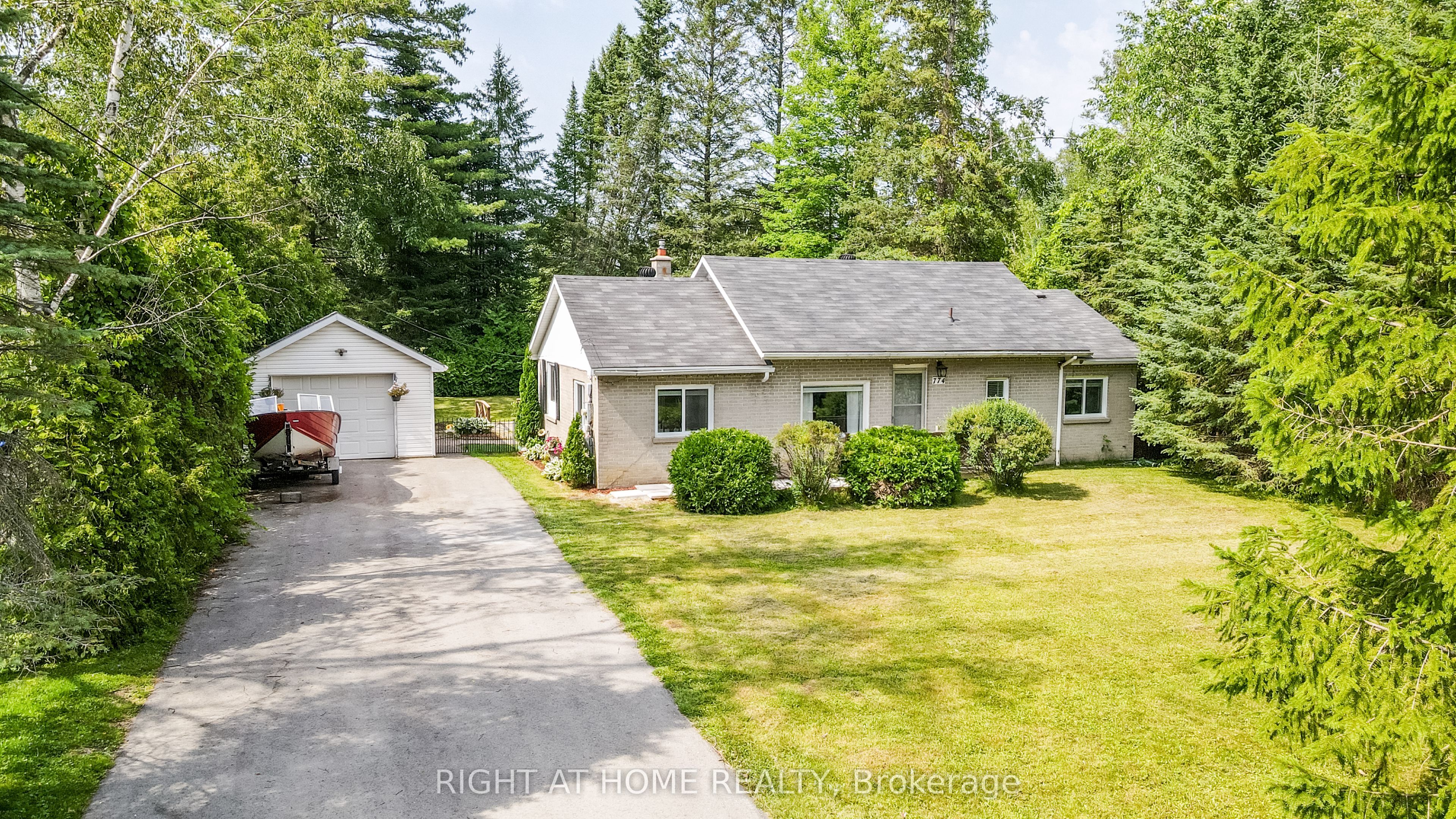 774 James Street, Innisfil, On L9s 2g6