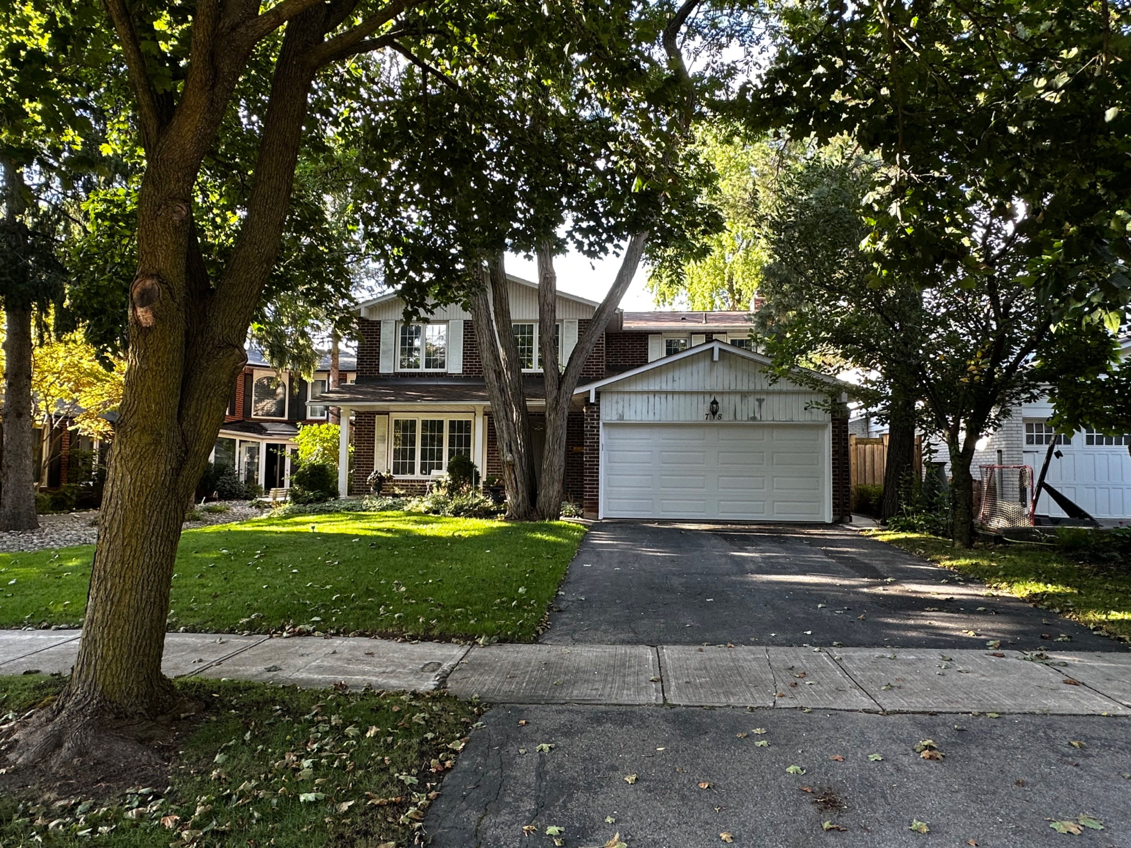 78 Julia Street, Markham, On L3t 4r9