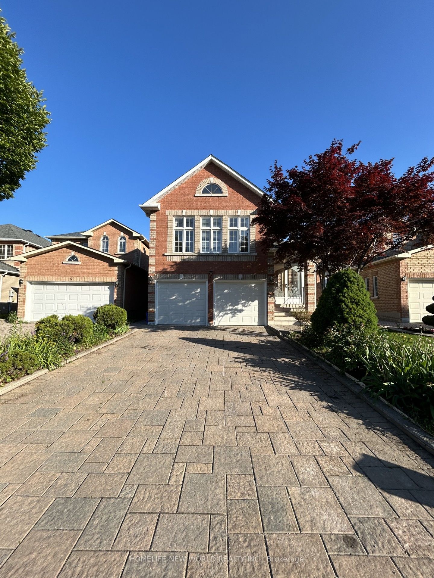 7 Symphony Gate, Markham, On L3r 4t1