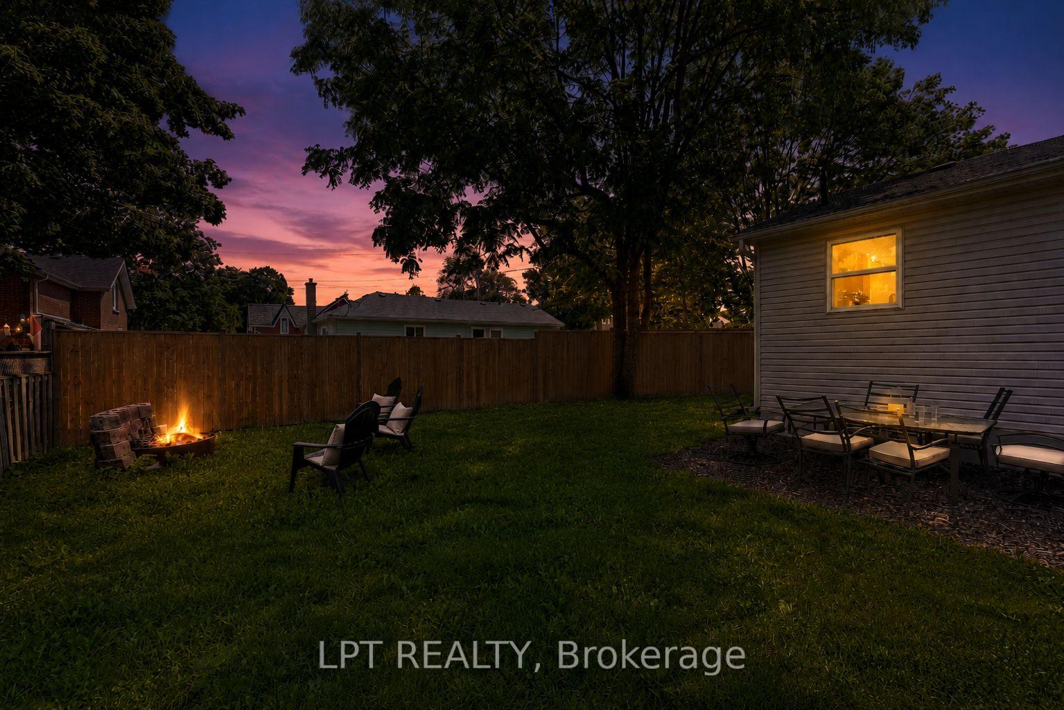 77 Munro St West Street W, Brock, On L0e 1e0