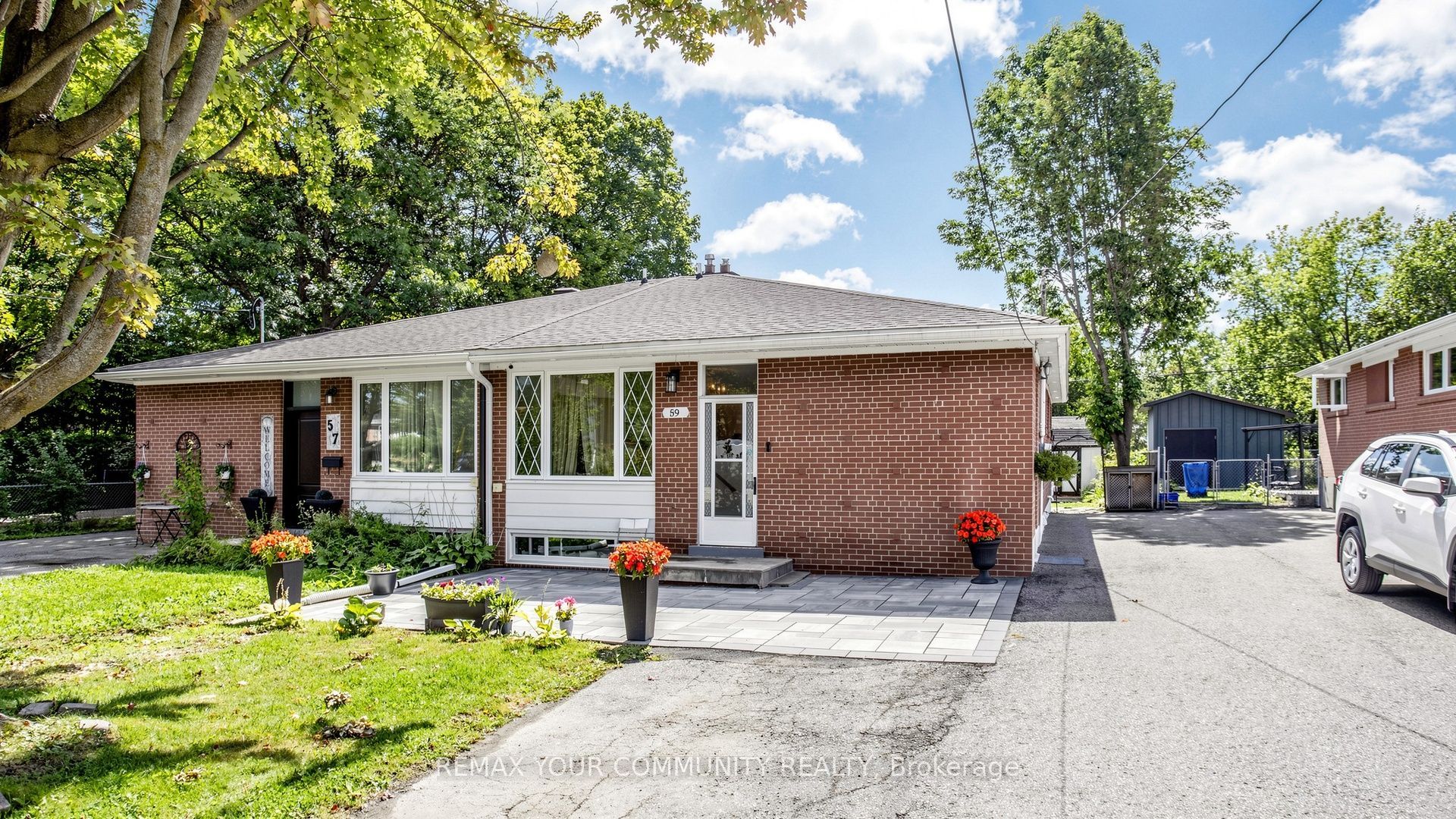 59 Davis Road, Aurora, On L4g 2b4