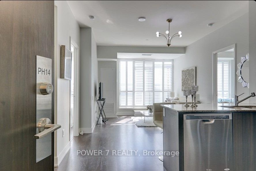 7608 Yonge Street Ph14, Vaughan, On L4j 0j5