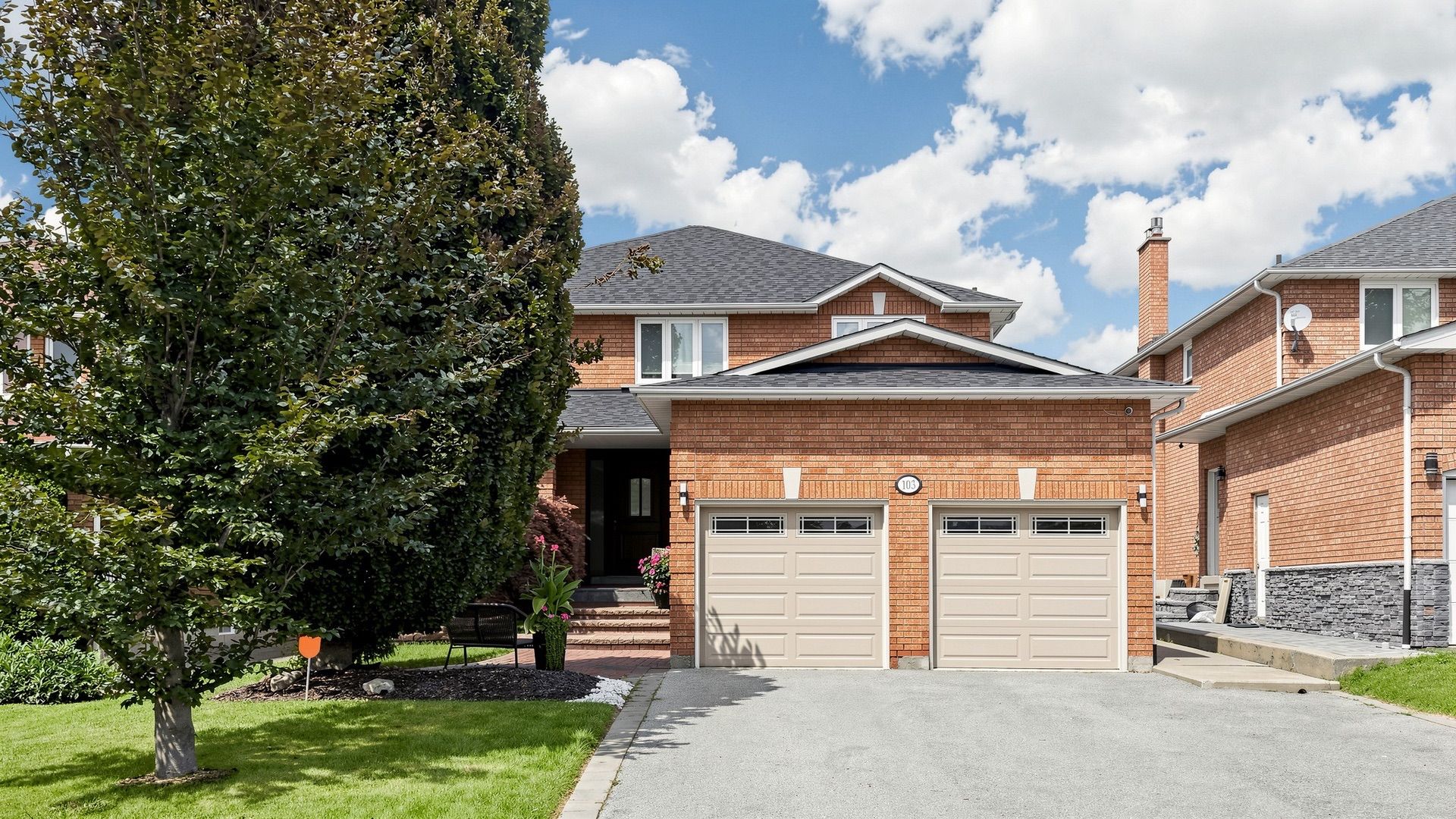 103 Longhouse Street Lower, Vaughan, On L4l 8e7