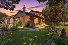 278 Carlisle Street, Newmarket, On L3y 6c1