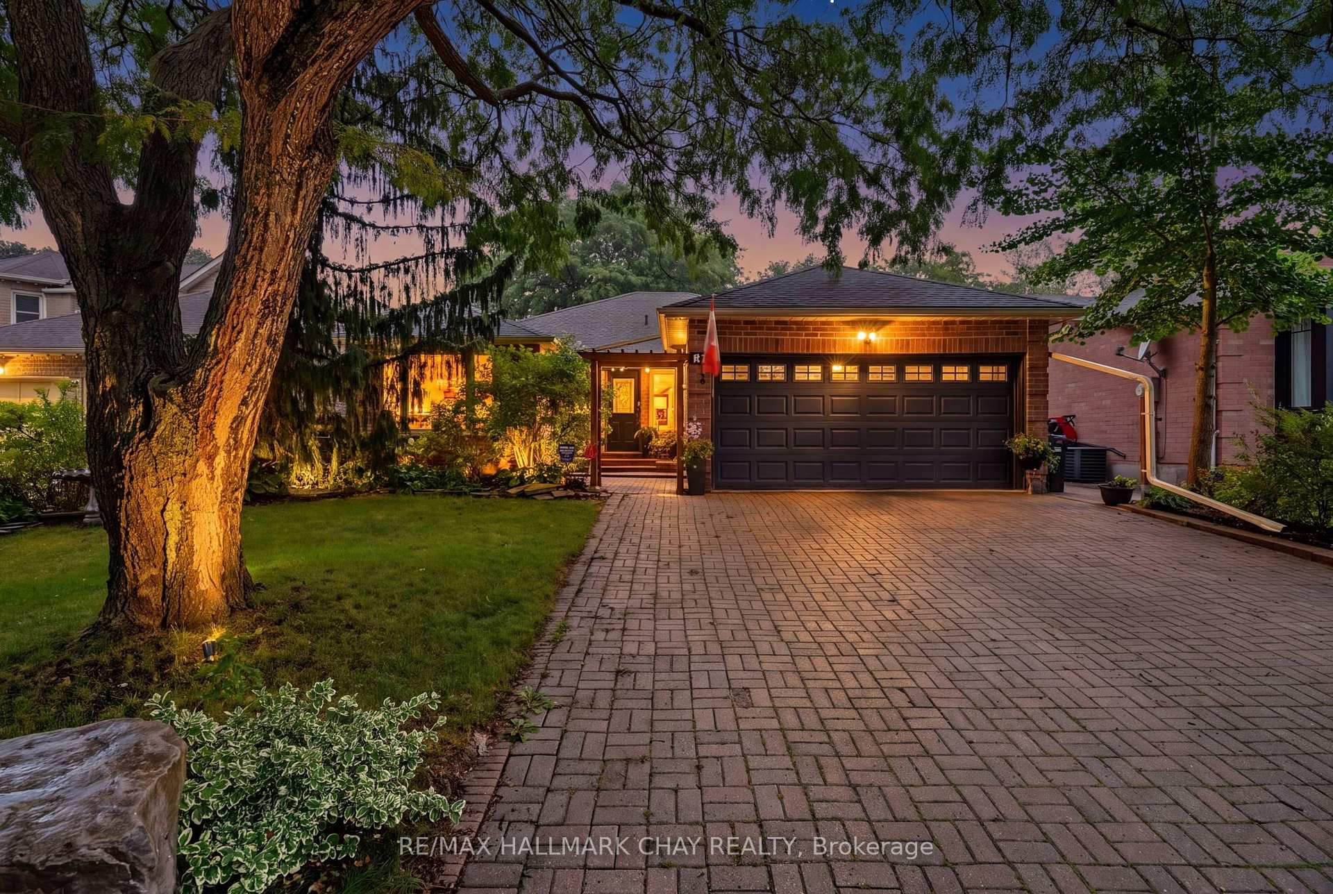 66 Hutchinson Drive, New Tecumseth, On L9r 1m2
