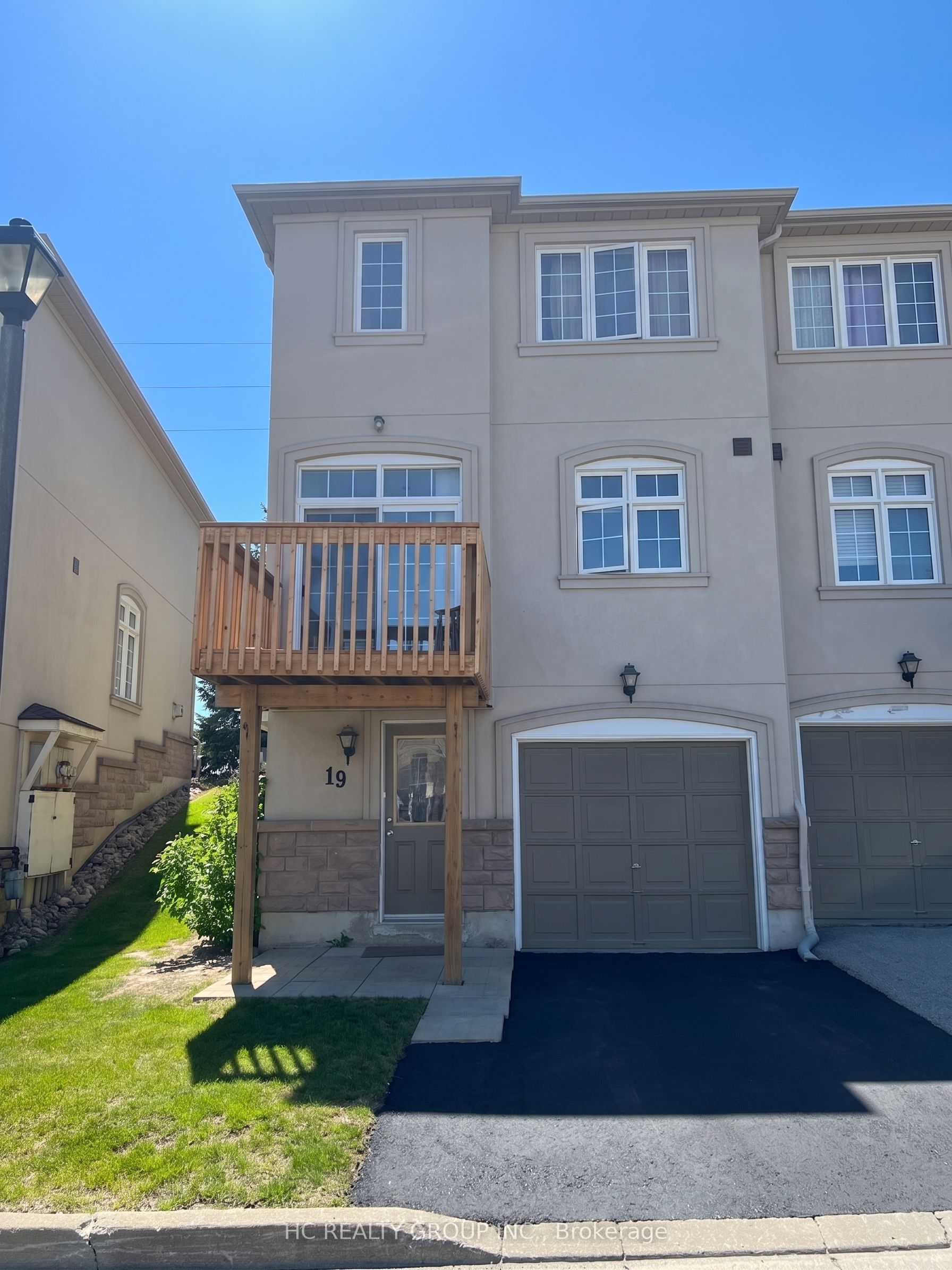 10 Post Oak Drive 19, Richmond Hill, On L4e 4h8