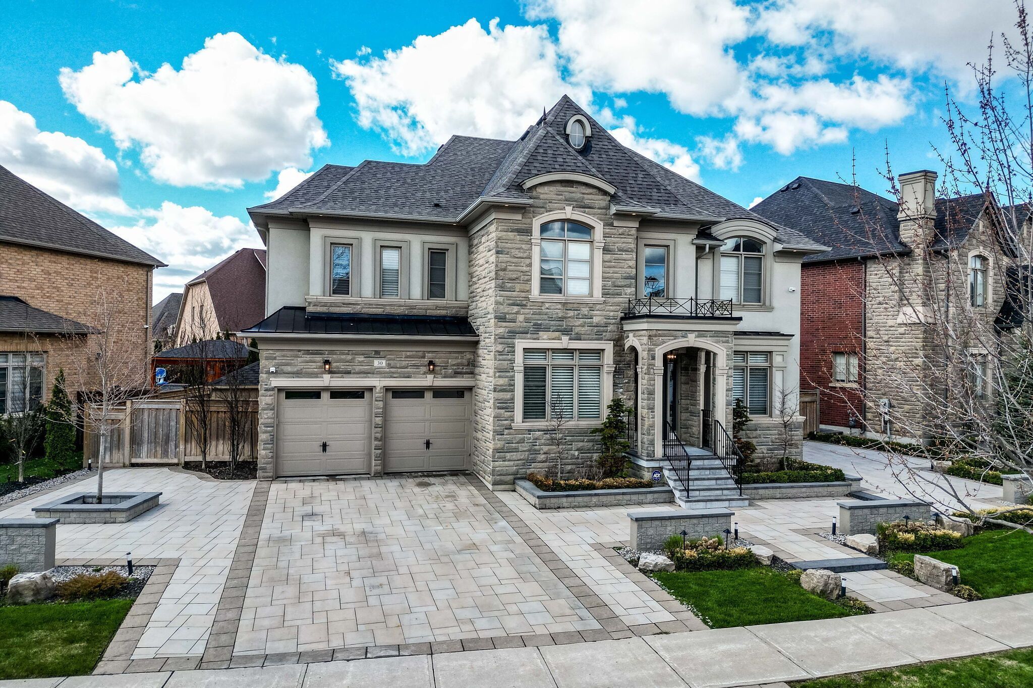 30 Tiburon Trail, Vaughan, On L4h 3x3