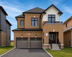 10 Ken Davie Gate Detached 4 Bedrooms House, Georgina, On L4p 0j5