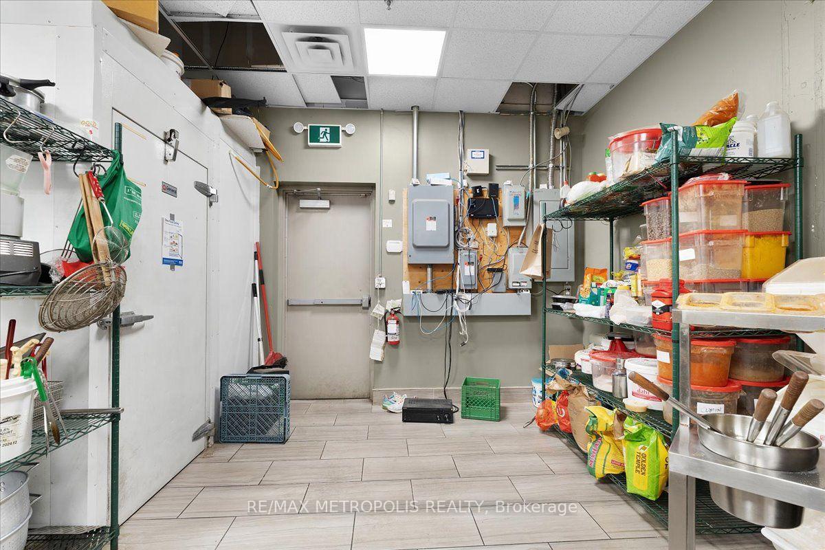450 Holland Street W 10, Bradford West Gwillimbury, On L3z 0j4