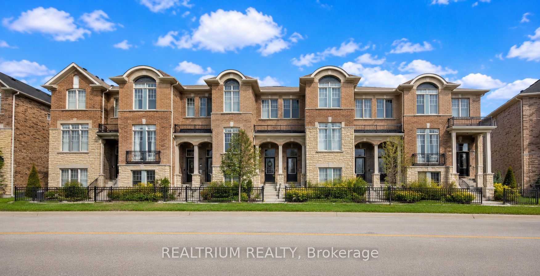 235 Dundas Way, Markham, On L6e 0p8
