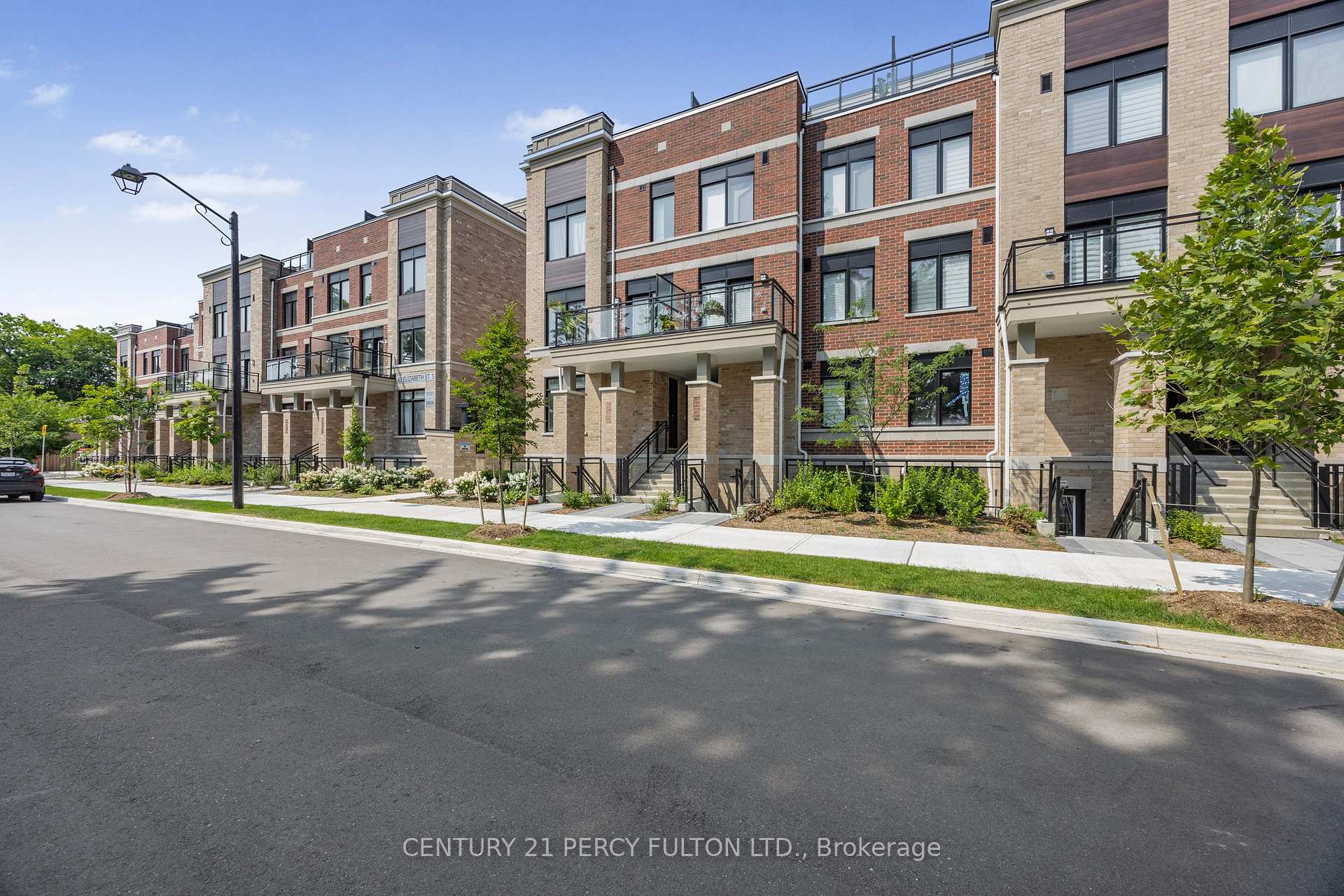 58 Elizabeth Street S 2208, Richmond Hill, On L4c 5w2