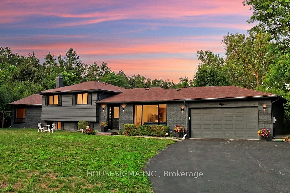 14639 Leslie Street, Aurora, On L4g 7c6
