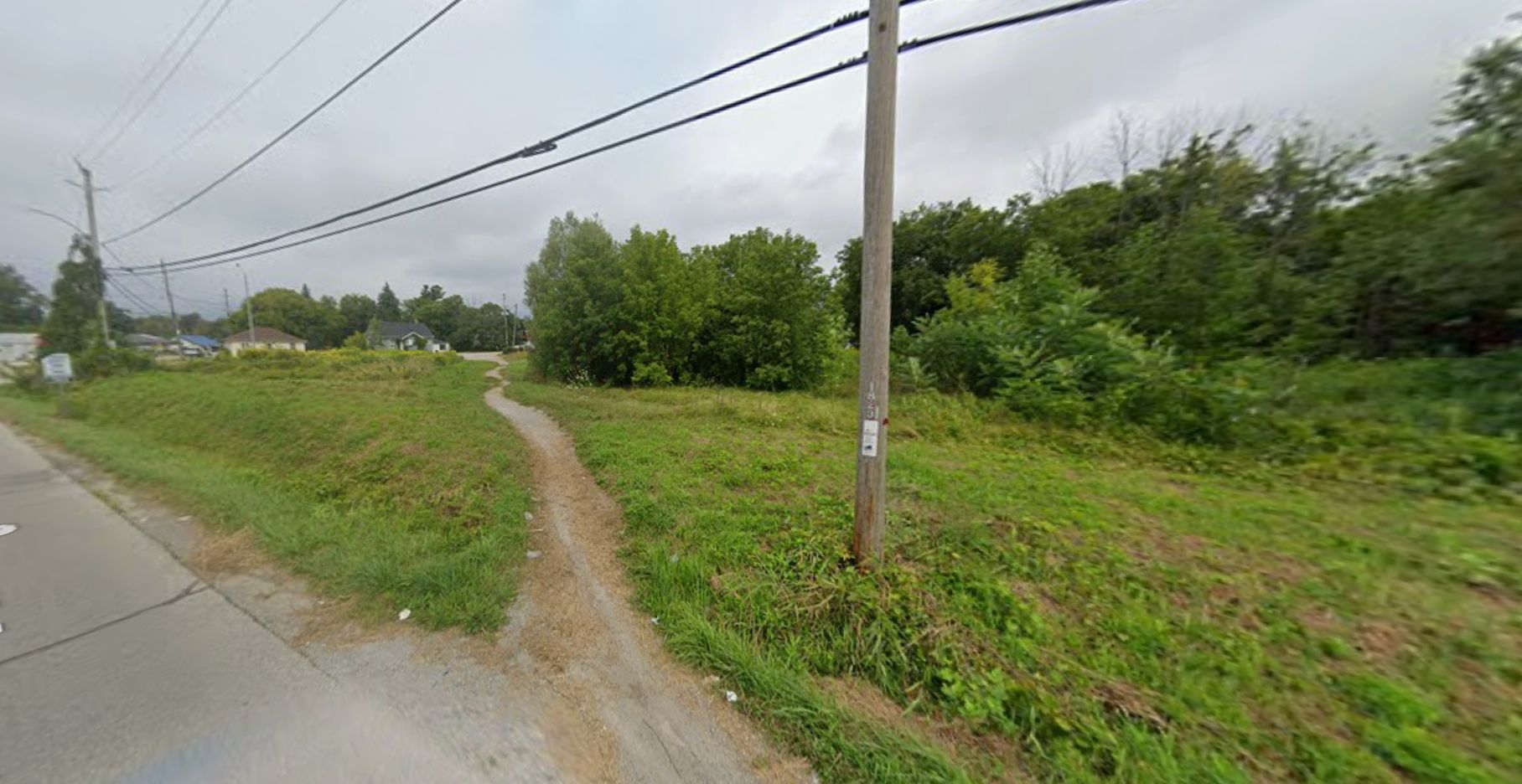 263 The Queensway South S, Georgina, On L4p 3c8