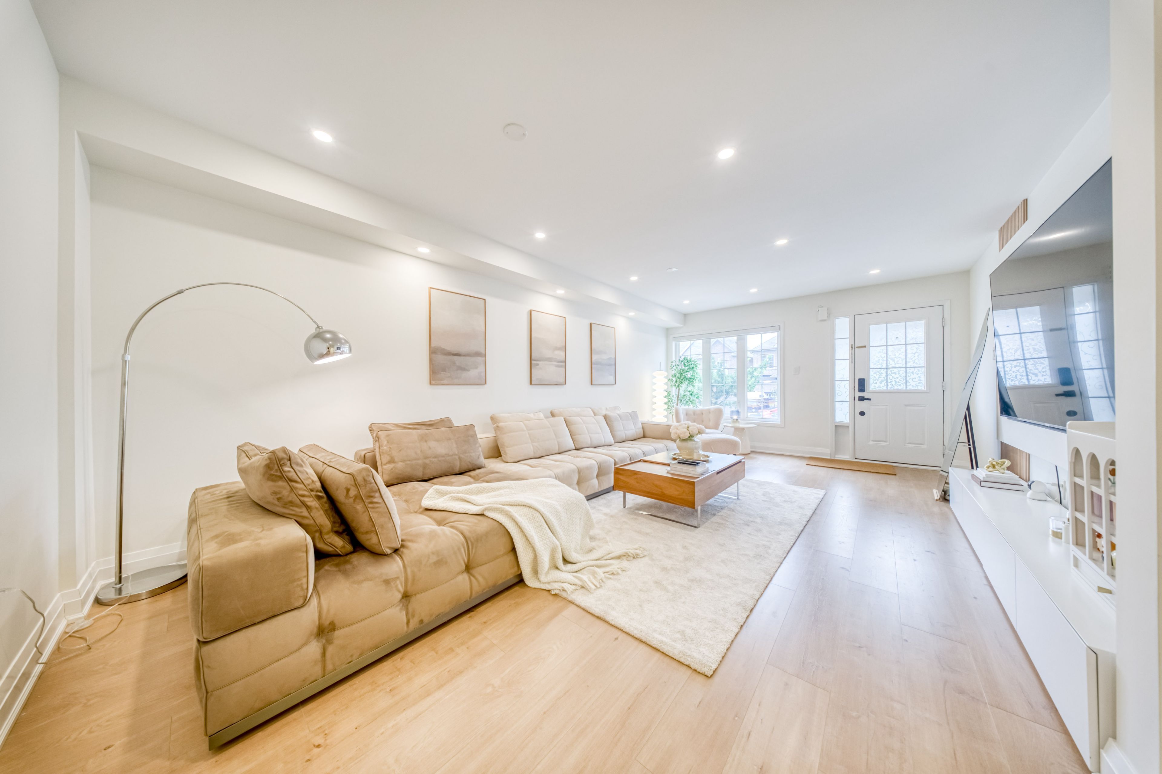 12 Quattro Avenue, Richmond Hill, On L4e 0s5