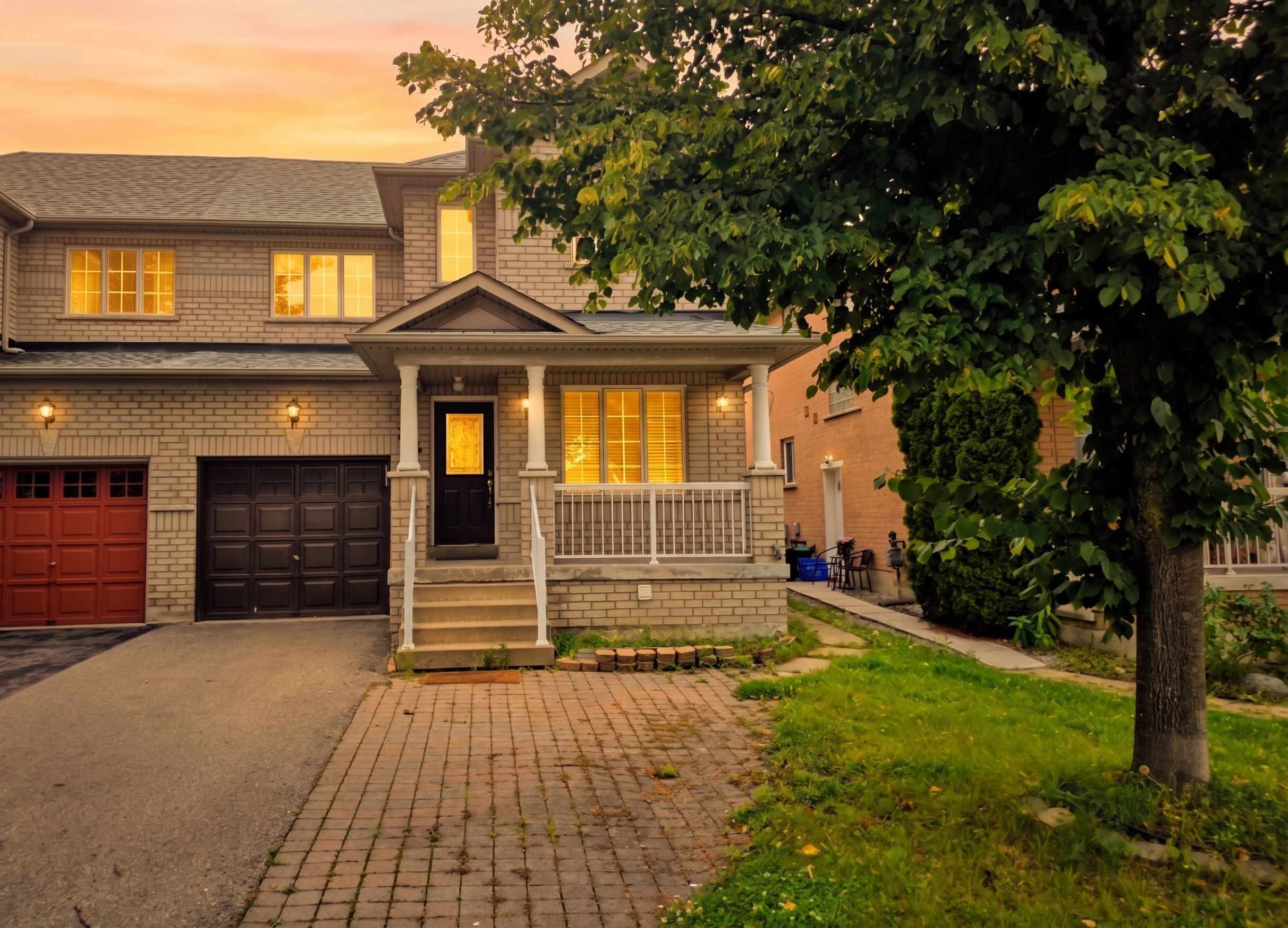 384 Flagstone Way, Newmarket, On L3x 2r3