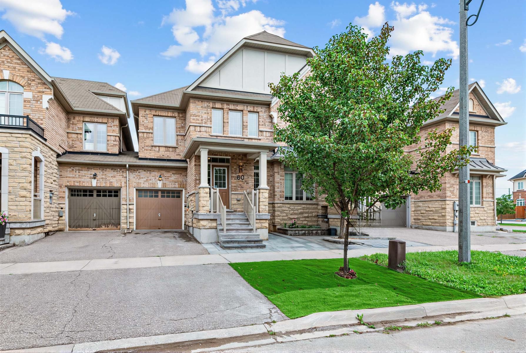 80 Living Crescent, Markham, On L6c 0t4